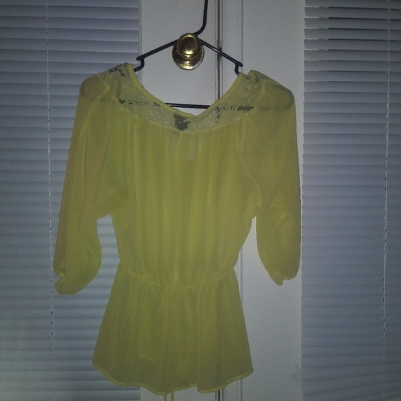 Yellow long sleeve shirt - Picture 2 of 4
